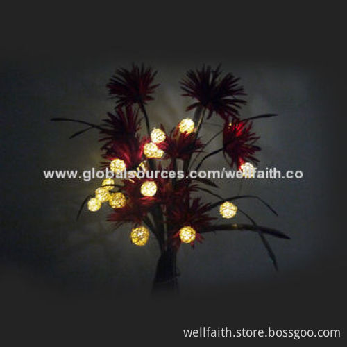 Fantastic Christmas tree string lights with Woven ball